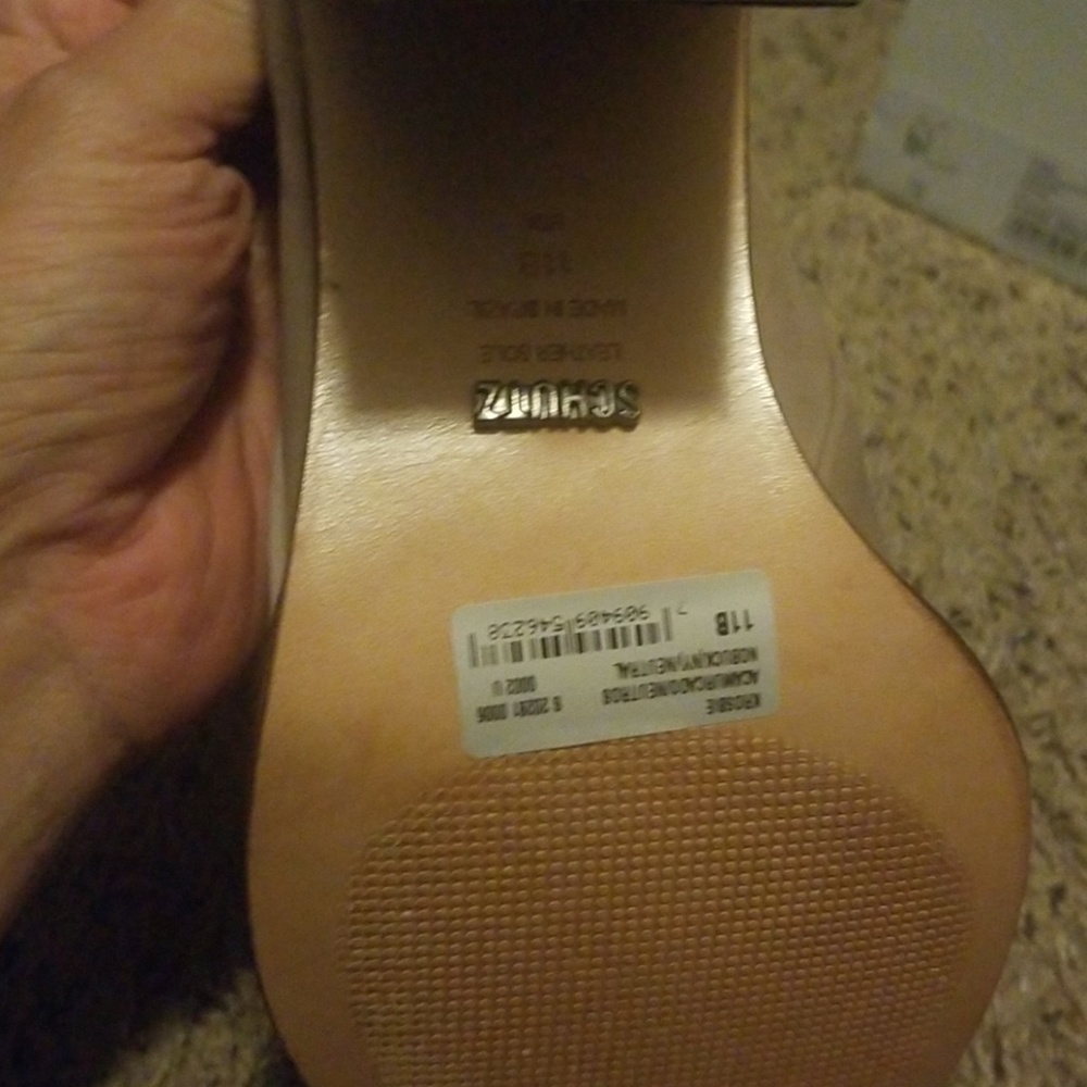 Schutz - Picture 2 of 3